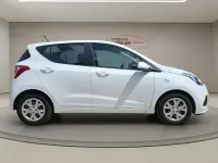 Gebraucht Hyundai i10 Style 87 PS (63 kW) 2016 Weiss Kleinwagen