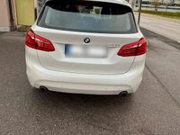 Gebraucht BMW 220 Active Tourer 192 PS (141 kW) 2018 Weiß Van / Kleinbus