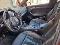Gebraucht Audi A3 S-Line 150 PS (110 kW) 2016 Rot Limousine
