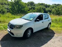 Gebraucht Dacia Sandero 73 PS (53 kW) 2016 Weiß Limousine