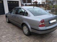 Gebraucht VW Passat Basis 131 PS (96 kW) 2004 Grau Limousine