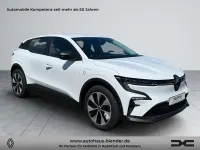 Używany Renault Megane E-Tech Evolution 160 kW (218 KM) 2024 Biały Sedan/Limuzyna