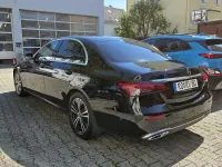 Gebraucht Mercedes E220 Avantgarde 200 PS (147 kW) 2023 Schwarz Limousine