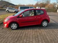 Gebraucht Renault Twingo 76 PS (55 kW) 2009 Rot Kleinwagen