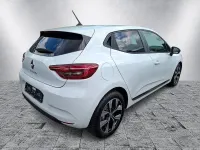 Gebraucht Renault Clio V Evolution 67 PS (49 kW) 2022 Weiß Limousine