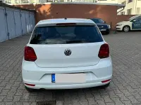 Gebraucht VW Polo LOUNGE 90 PS (66 kW) 2015 Weiß Limousine