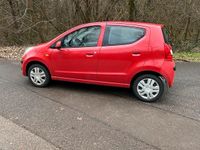 Gebraucht Nissan Pixo 68 PS (50 kW) 2011 Rot Kleinwagen