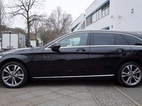 gebraucht Mercedes C300e T de Avantgarde Hybrid Navi Aut. LED AHK!