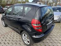 Gebraucht Mercedes A150 95 PS (69 kW) 2008 Kosmosschwarz  metalliclack Kleinwagen