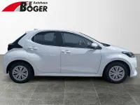 Gebraucht Toyota Yaris Basis 72 PS (52 kW) 2023 Super white 2 Kleinwagen
