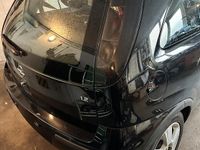 Usata Opel Corsa 80 CV (58 kW) 2004 Nero Utilitaria