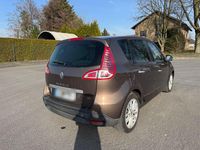 Gebraucht Renault Scénic III 131 PS (96 kW) 2012 Braun Van / Kleinbus