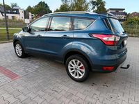 Gebraucht Ford Kuga 150 PS (110 kW) 2018 Blau SUV