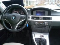 Gebraucht BMW 318 Comfort Edition 143 PS (105 kW) 2008 Blau metallic Kombi
