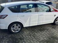 Gebraucht Ford S-MAX Titanium 209 PS (153 kW) 2017 Weiß Van / Kleinbus