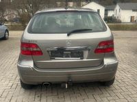 Gebraucht Mercedes B170 116 PS (85 kW) 2006 Grau Van / Kleinbus