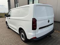 Neu VW T7 Basis 110 PS (80 kW) 2025 Van