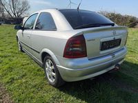 Gebraucht Opel Astra Njoy 84 PS (61 kW) 2004 Silber Limousine