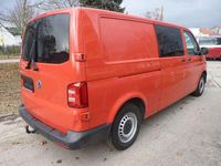 Gebraucht VW Transporter 150 PS (110 kW) 2016 Rot Van