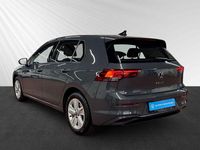 Gebraucht VW Golf VIII Life 150 PS (110 kW) 2024 Delfingrau metallic (grau) Limousine