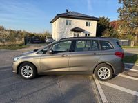 Gebraucht BMW 218 150 PS (110 kW) 2015 Platinsilber Van / Kleinbus