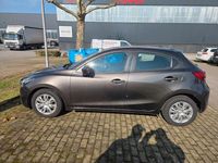 Gebraucht Mazda 2 Center-Line 75 PS (55 kW) 2016 Grau Limousine