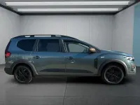 Gebraucht Dacia Jogger Extreme 94 PS (69 kW) 2023 Grün Van / Kleinbus