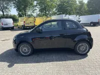 Neu Fiat 500e Icon 86 kW (118 PS) 2026 Schwarz Kleinwagen