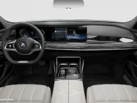 Gebraucht BMW 740 286 PS (210 kW) 2023 Sophistograu brillanteffekt me Limousine