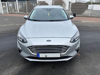 Gebraucht Ford Focus Cool & Connect 120 PS (88 kW) 2019 Grau Kombi