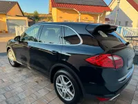 Gebraucht Porsche Cayenne 300 PS (220 kW) 2011 Schwarz SUV