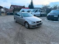 Gebraucht BMW 320 143 PS (105 kW) 2008 Grau Kombi