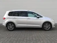 Gebraucht VW Touran Highline 150 PS (110 kW) 2021 Silber Van / Kleinbus