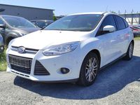 Gebraucht Ford Focus 125 PS (91 kW) 2013 Frostweiß Kleinwagen