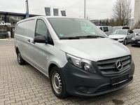 Usado Mercedes Vito 163 HP (119 kW) 2019 Prateado Van
