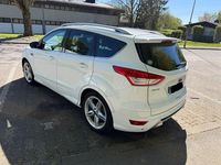 Gebraucht Ford Kuga Individual 163 PS (119 kW) 2014 Weiß SUV