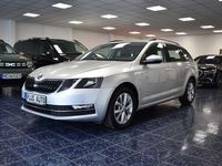 gebraucht Skoda Octavia 1.6 TDI Autom Style Navi Teilleder Temp