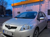 Gebraucht Toyota Auris Sol 124 PS (91 kW) 2008 Silber Kleinwagen