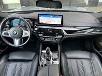 Gebraucht BMW M550 Performance 530 PS (389 kW) 2022 Grau Limousine