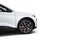 Gebraucht Audi SQ6 e-tron Ambiente 359 kW (489 PS) 2025 Gletscherweiß metallic SUV