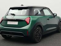 Gebraucht Mini Cooper Favoured 156 PS (114 kW) 2024 Grün Kleinwagen