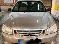 Gebraucht Kia Cerato 106 PS (77 kW) 2005 Gold Limousine