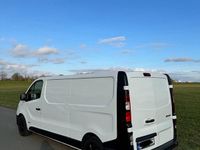 Gebraucht Renault Trafic 120 PS (88 kW) 2016 Weiß Van / Kleinbus