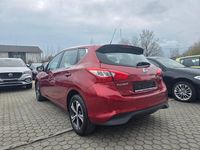 Gebraucht Nissan Pulsar Acenta 116 PS (85 kW) 2017 Rot Kleinwagen
