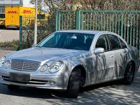 Gebraucht Mercedes E270 177 PS (130 kW) 2002 Silber Limousine