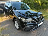 Gebraucht VW Tiguan Allspace Life 150 PS (110 kW) 2023 Schwarz SUV
