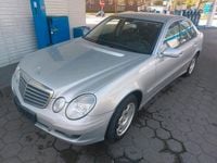 Gebraucht Mercedes E220 170 PS (125 kW) 2007 Silber Limousine