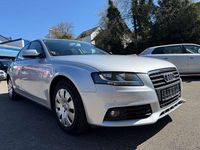 Gebraucht Audi A4 Attraction 120 PS (88 kW) 2010 Eissilber metallic Limousine