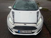 Gebraucht Ford Fiesta 74 PS (54 kW) 2016 Weiß Kleinwagen