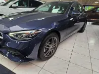 Gebraucht Mercedes C300e Avantgarde 426 PS (313 kW) 2023 Sodalithblue  metallic paint Kombi